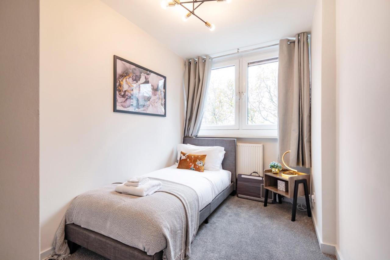 Lovely 4 Bedroom Flat In Wandsworth- London Exterior photo