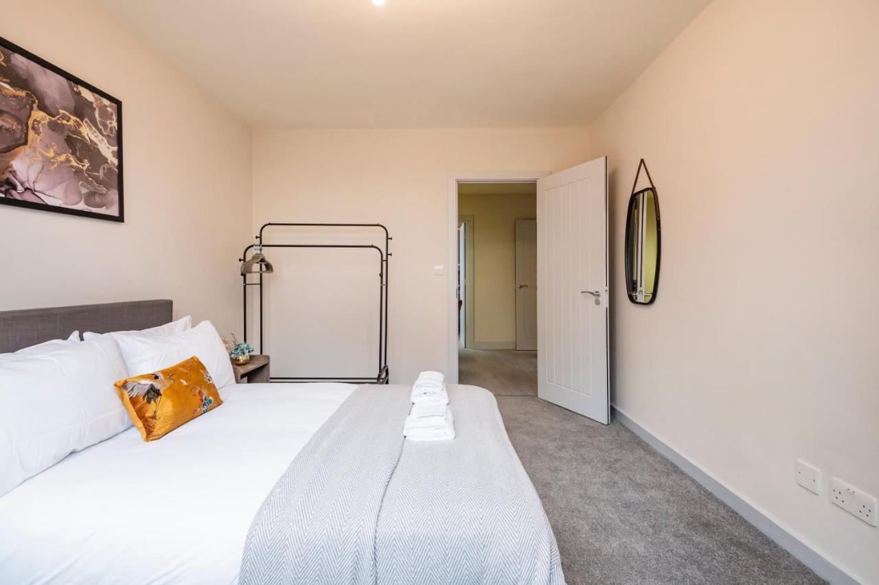 Lovely 4 Bedroom Flat In Wandsworth- London Exterior photo